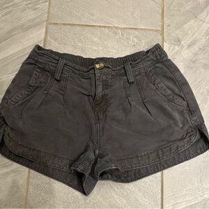 Grey cargo Aerie shorts size XS- good condition!